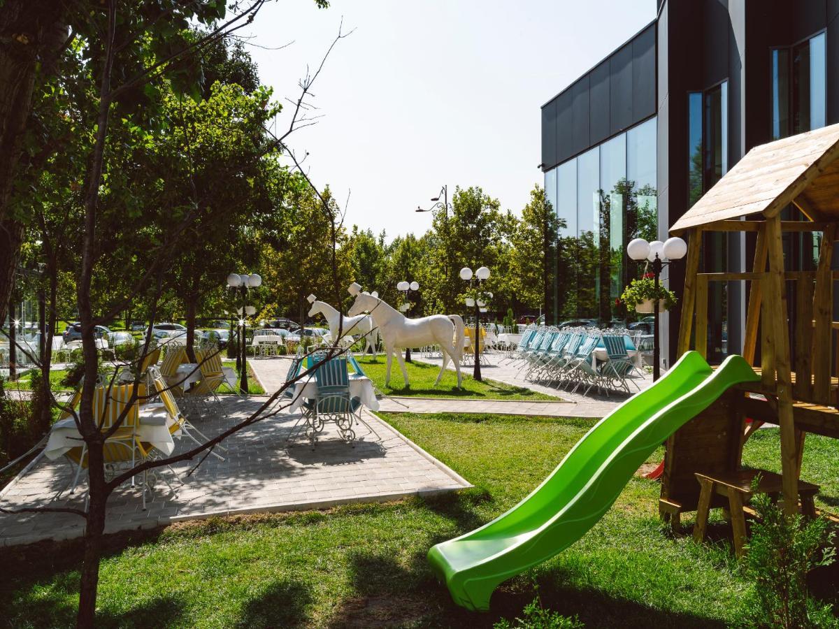 Union Pearl - City Center-Sky Bar At 12Th Floor Bucharest Exterior photo